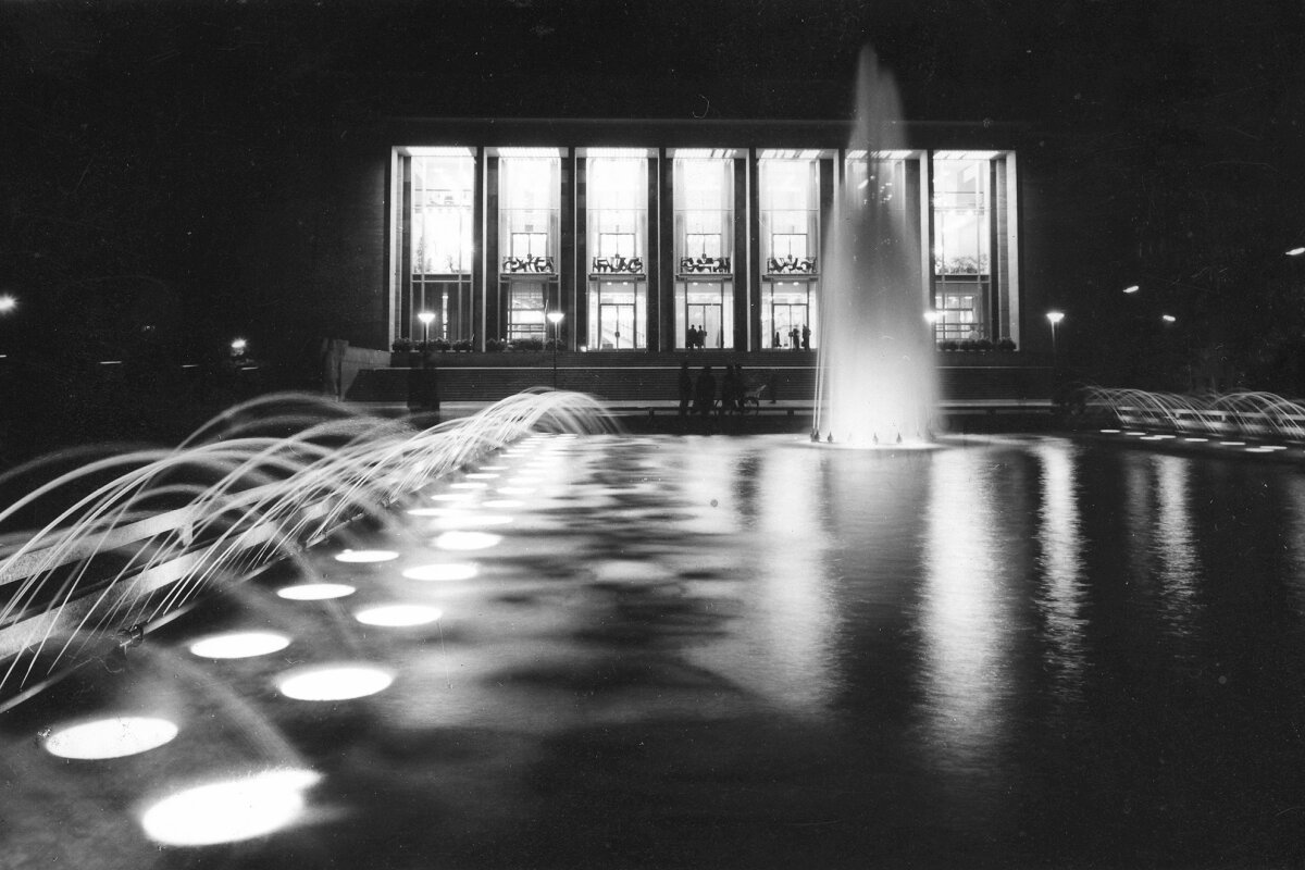 Eva Kmentová / Od Janáčkova divadla k Domu umění